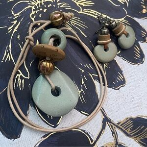 Vintage Tribal Stone and Wood Beaded Gold Tone Pendant Necklace and Earrings A3